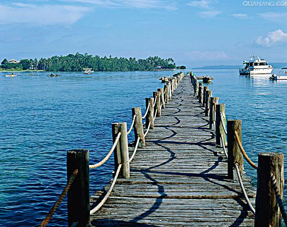 菲律宾留学期间怎么选择海岛游玩(长滩岛的风景怎么样)